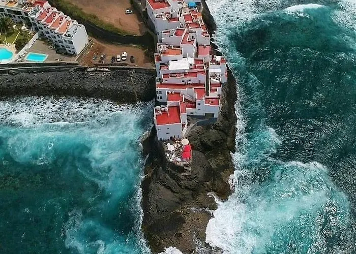 Holiday home Mary's